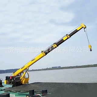 港口码头渔船尾吊 固定式船用起重机 亚信YX-8T小型船吊厂家