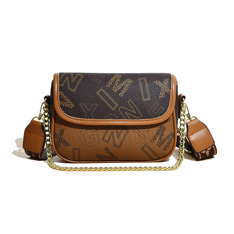 2023 Autumn New Live Broadcast Good Style Chain Saddle Bag Retro Presbyopia High-Quality Single Shoulder Diagonal Letter Women's Bag_voghion.com