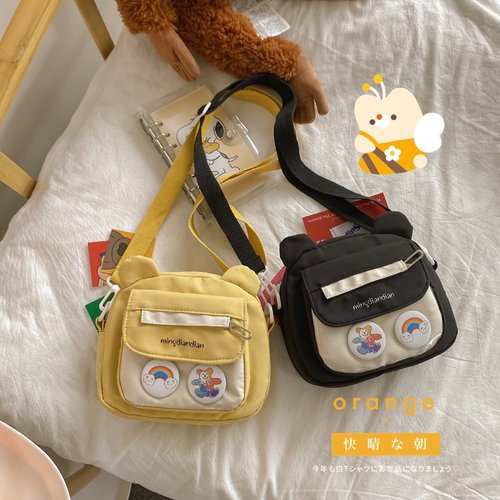 Cute little bag, Japanese vintage style, cute and cute bear shape, soft girl student crossbody bag, funny shoulder bag for women