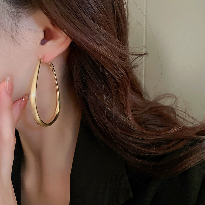 Earrings silver‑needle, simple elegant designs, lightweight, multiple styles and colors