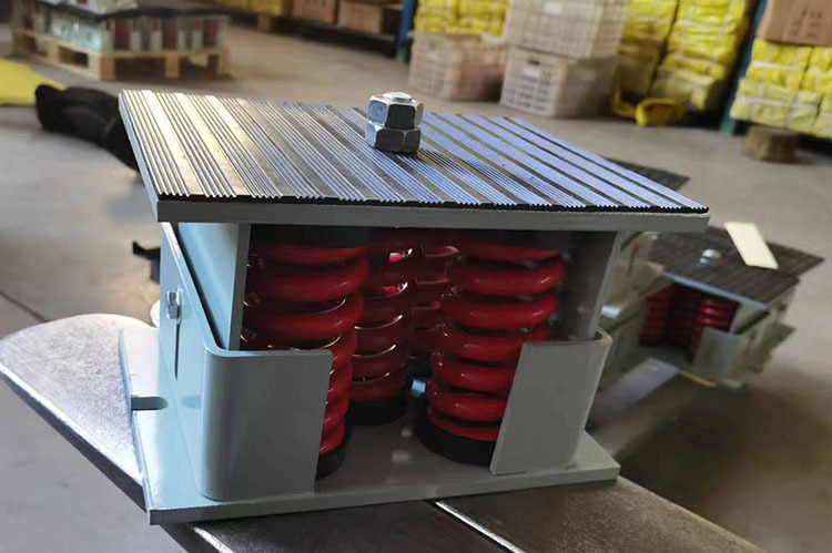 机组弹簧减震器