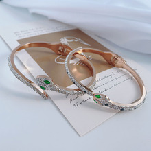 �W�����s�����CŮ������18kõ���С���OӋ���Գ����P��֭h