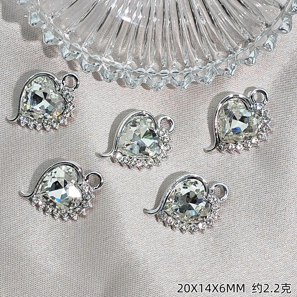 Exquisitos accesorios de joyería colgante de diamante de alta protección ultravioleta al por mayor collar DIY artesanal colgante de materiales de ropa de pulsera
