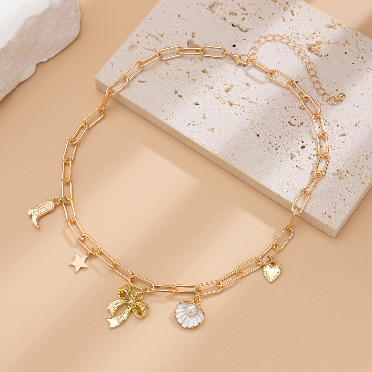Schmuck Mode Bogen Jakobsmuschel Eisen Halskette Vielseitig Künstliche Perle Legierung Schlüsselbein Kette_voghion.com
