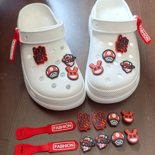 Sneaker Flower Accessories, Detachable Hole Sneaker Buckle, Cute Little Girl Compatible Buckle, Trendy Hot Sale Toy