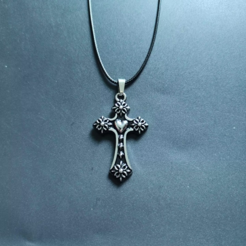 Collana con pendente croce amore personalizzata uomo donna_voghion.com