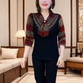 一件代发 2025秋季新款提花蕾丝打底衫女大码妈妈装遮肚显瘦时尚T