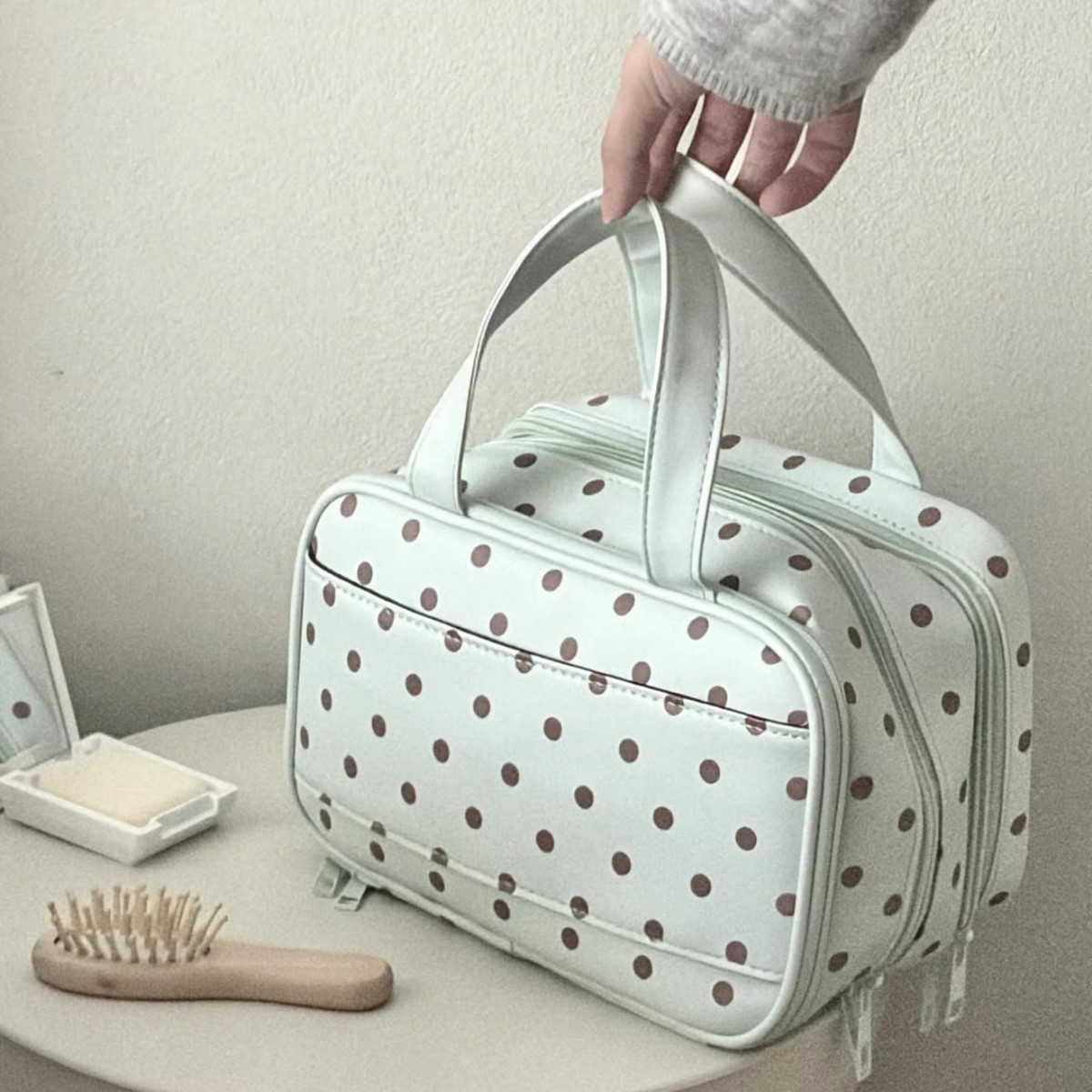 Korean-Style Polka Dot Makeup Bag, Large Capacity, 2026 New Model, Mint Green Toiletry Storage Bag, Portable Partitioned Storage for Outings
