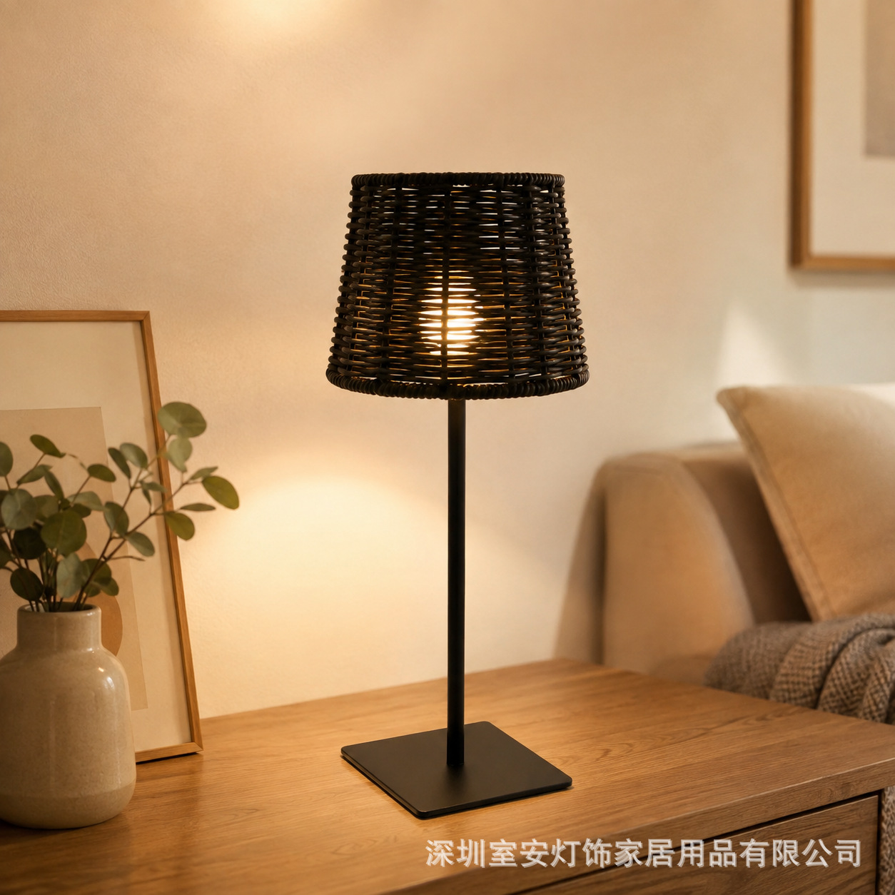 Lámpara de Mesa LED de Ratán Recargable USB con Luz de Ambiente para Sala de Estar y Restaurante
