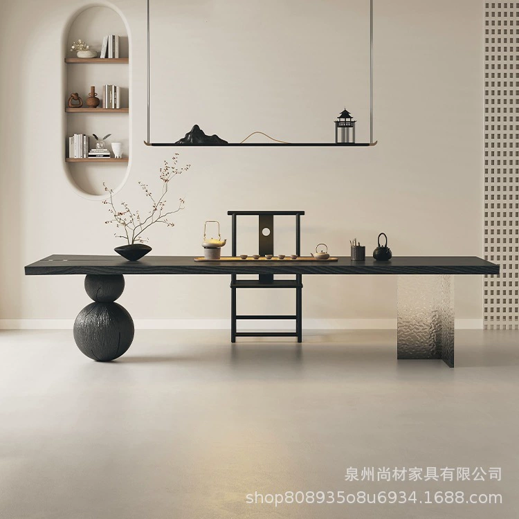 Чайный стол из цельного дерева