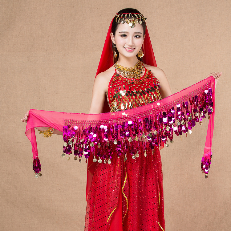 Halloween hastánc, flitterek, láncok, réz gongérmék, táncbemutatók, előadói jelmezek, csípősálak és_voghion.com