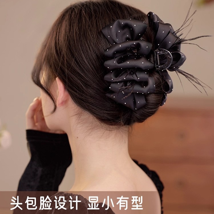블랙 새틴 스타더스트 깃털 집게핀 13cm