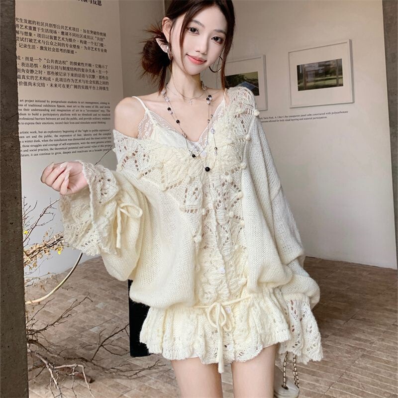 Gentle style hollow crochet bell-sleeve sweater for women, 2026 autumn new model, V-neck with drawstring design, knitted top
