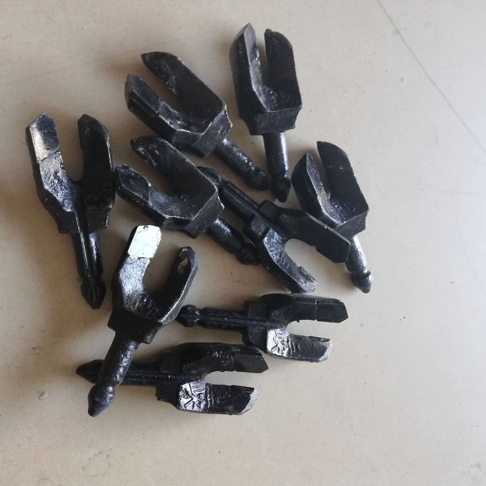 加厚煤钻头 湿式煤钻头矿用煤钻头带丝煤钻头耐磨合金煤钻头