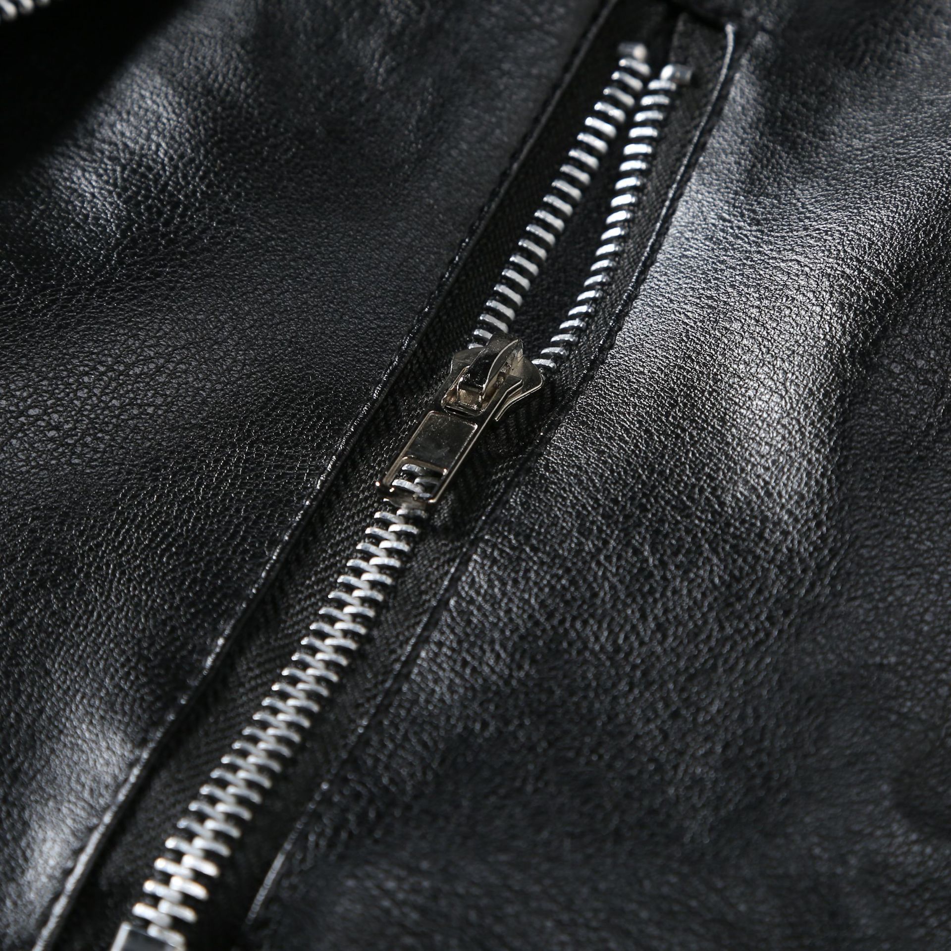 Men's Slim Fit Leather Jacket Lapel Biker Style For Autumn Winter_voghion.com