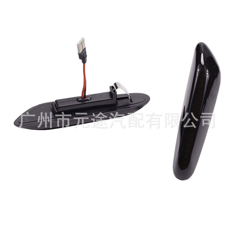 Suitable for BMW 3 Series 5 Series E39 E46 E60 E81 E84LED leaf side light running water turn signal