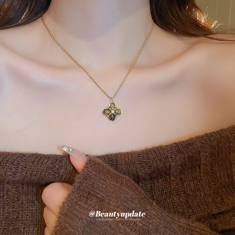Set di collane con fibbia per orecchie a forma di fiore di moda retrò in stile designer Set di gioielli di moda con catena di maglione elegante e di fascia alta_voghion.com
