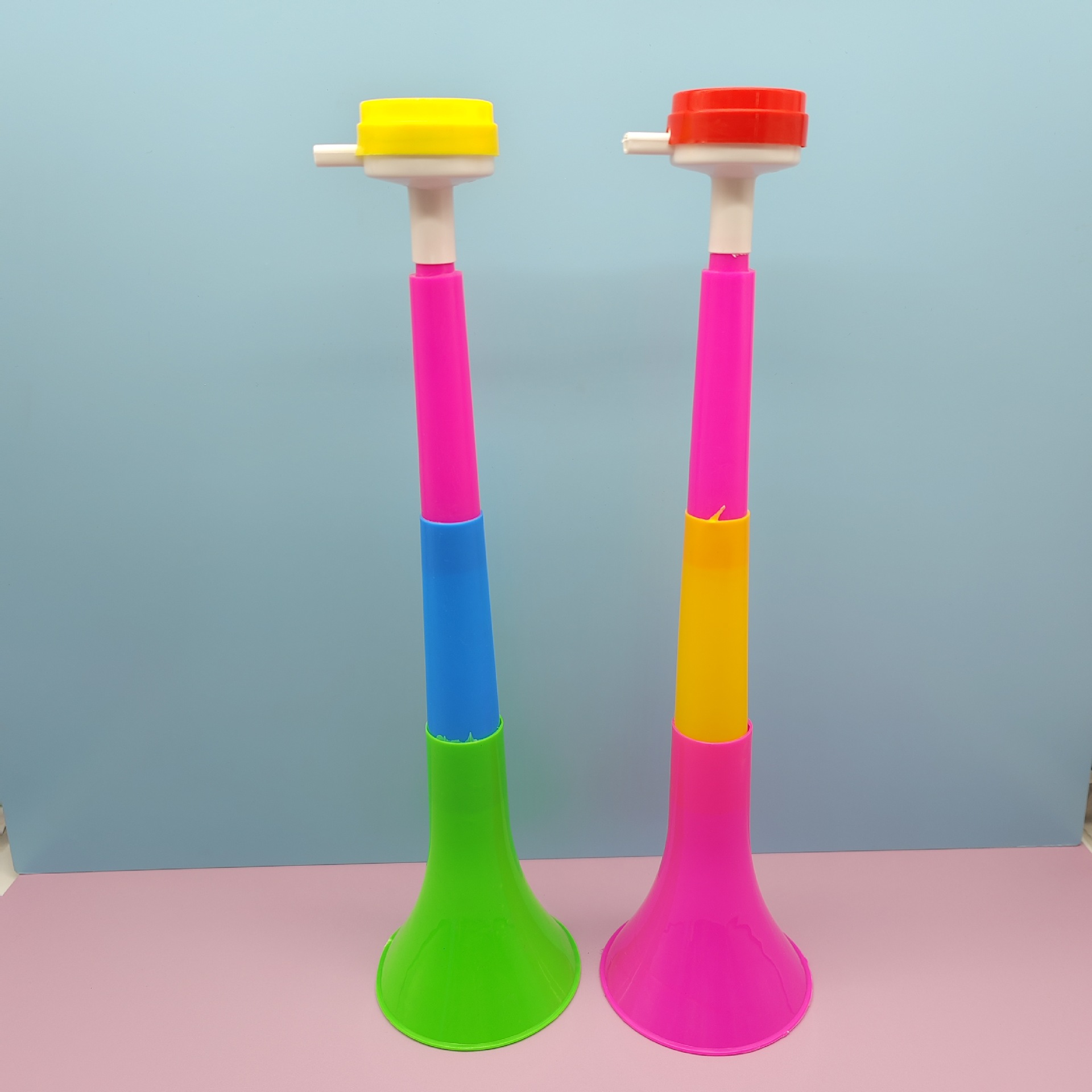 Juguetes de bocina de tres secciones venta caliente bocina telescópica pequeña bocina de tres secciones juguetes para niños un dólar y dos dólares al por mayor