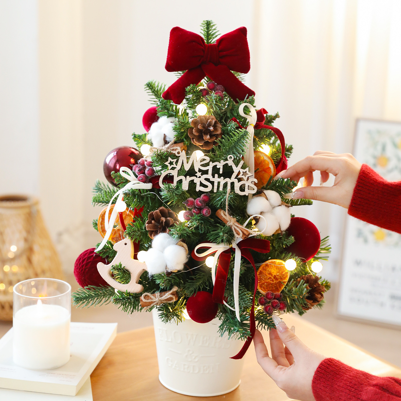 Nuevo árbol de Navidad mini decoración de escritorio estilo nórdico decoración de alta calidad de lujo cifrado PE barril de hierro estaca árbol de Navidad