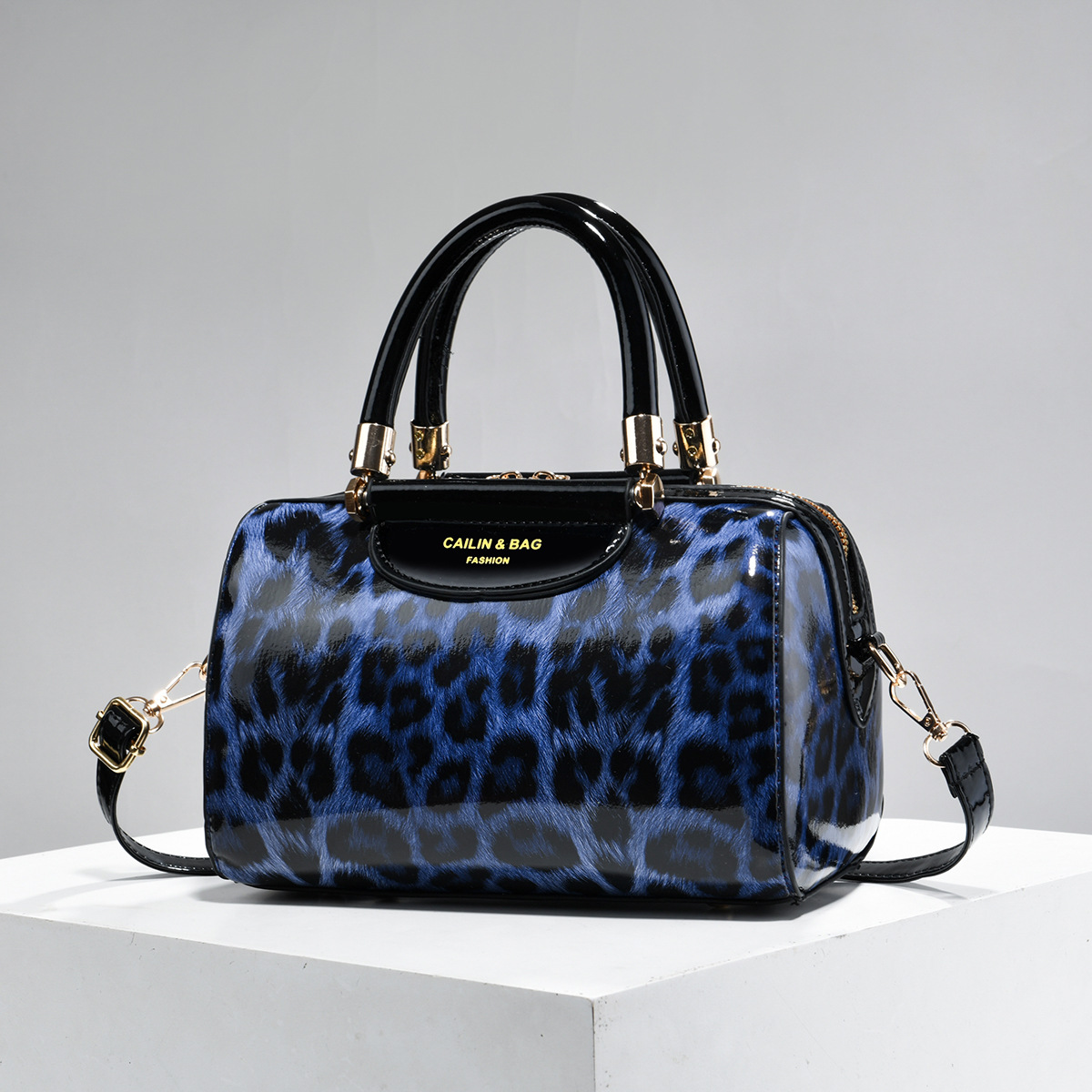 Bolsas de leopardo al por mayor de mujeres nuevas bolsas de moda de otoño y invierno de primavera y verano de gran capacidad bolsas de hombro de mujer