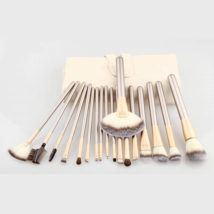 Simple Style Artificial Fiber Wooden Handle Makeup Brushes 1 Set display picture 1