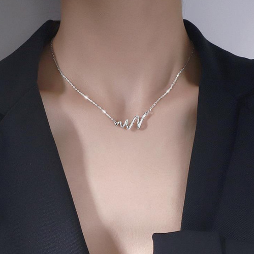 Serpentine Geometric Spiral Wave Necklace for Women | Niche Design Statement Clavicle Chain | Minimalist Trendsetting Instagram-Famous Clavicle Necklace