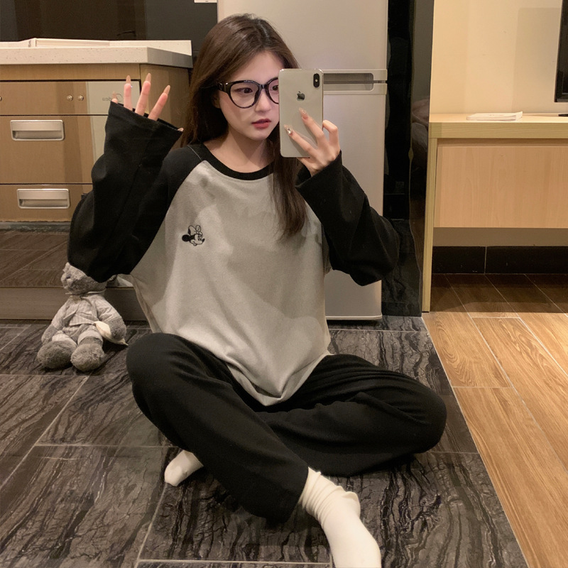 가을과 겨울 독일 벨벳 파자마 긴팔 하이 엔드 소녀의 대비 컬러 라운드 넥 브랜딩 따뜻한 두꺼운 홈 의류 세트