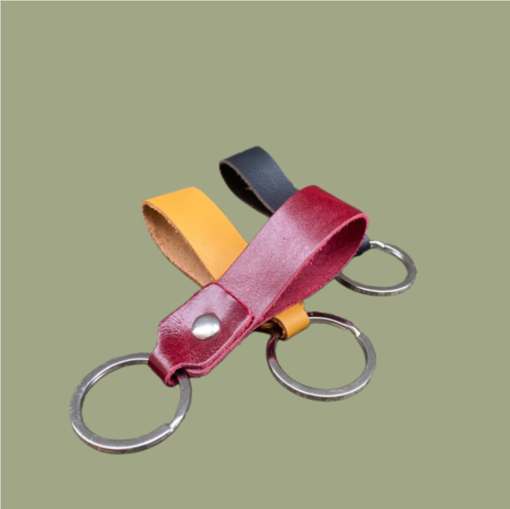New top-layer cowhide keychain, personalized and simple, bag zipper accessory, pendant, business gift, car keychain New top-layer cowhide keychain, personalized and simple, bag zipper accessory, pendant, business gift, car keychain
