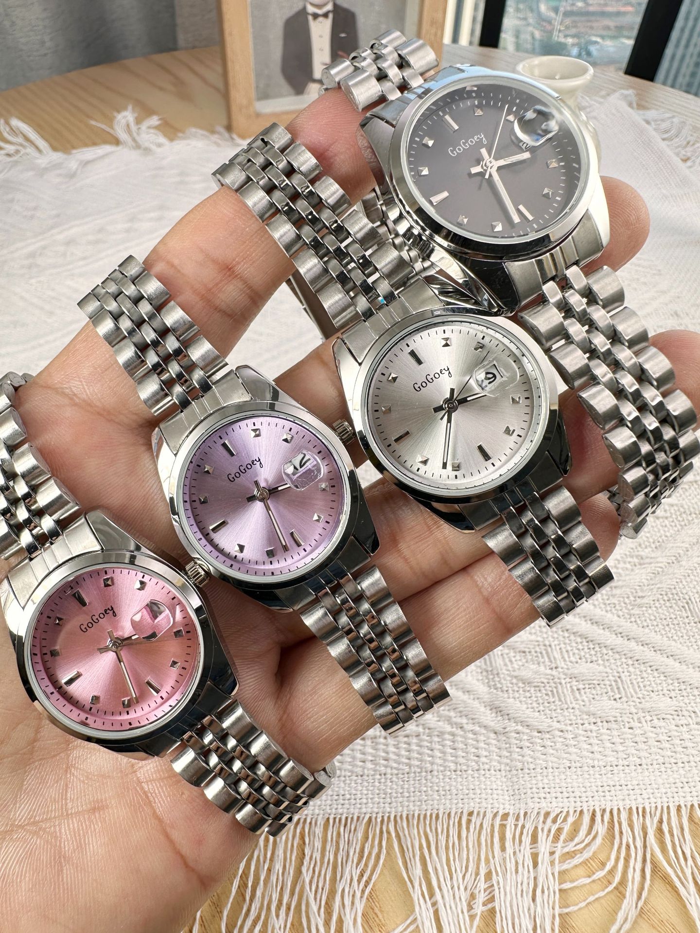 55g Weight Ordinary Glass Mirror Material Steel Belt Strap Material Watch Classification Pointer Display Type Double Side Snaps Buckle Style Round Dial Shape Casual, Daily Occasion Quartz Movement Solid Color Pattern Women's Gender Classic Style Style Classic Style Solid Color Double Side Snaps Quartz Watch Women's Watches 12