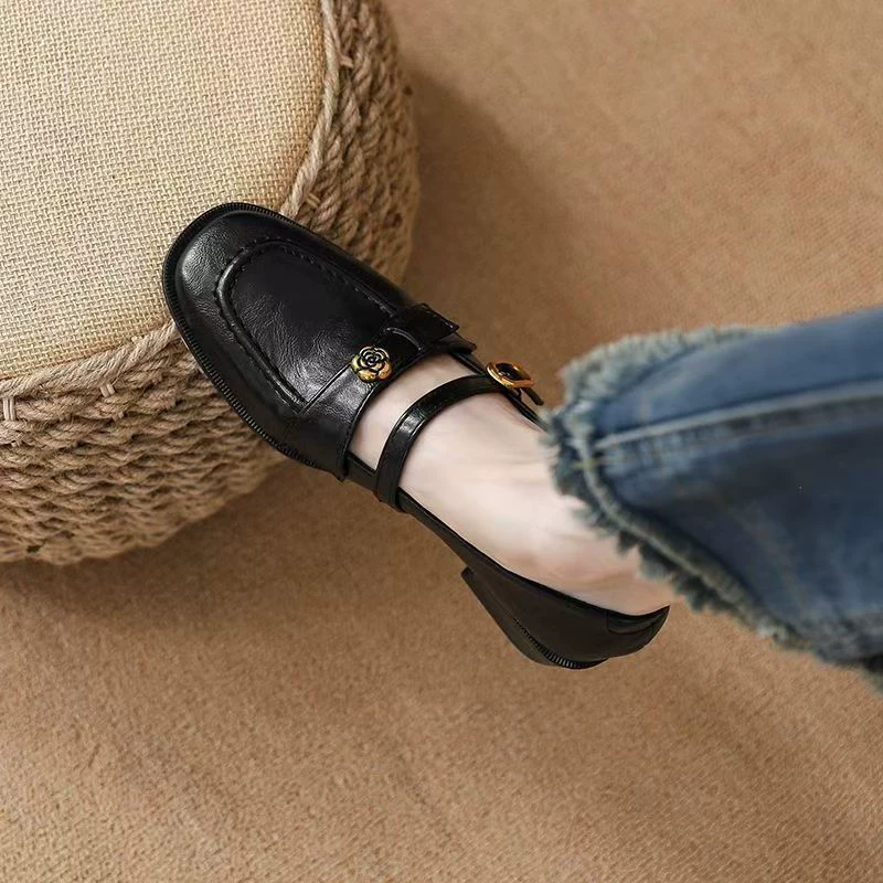 Мягкая кожаная версия_мягкая кожа, французские туфли-лодочки на толстом каблуке с камелией, женские весенние новые маленькие кожаные туфли Мэри Джейн в стиле ретро-
