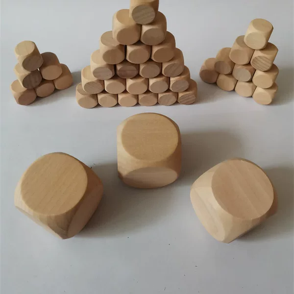 Xinze Spot Selection of High-Quality Wooden Dice Blank Custom-Made Colorful Uv Silk Screen Engraving Logo Toy Dice