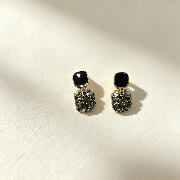 square fashionable retro geometric elegant earrings