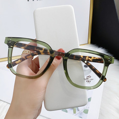 Stunningly Flattering Black-Frame Myopia Glasses for Big Faces—Women’s Prescription Options Available, Featuring Blue-Light Protection and Radiation Resistance; Trendy Korean-Style Design for Men