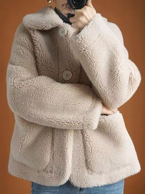 양고기 양모 코트 여자 2025 가을과 겨울 새로운 캐시미어 전단 복합 모피 하나의 짧은 느슨한 과립 양고기 양모