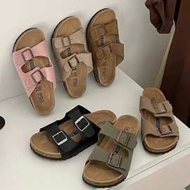 女式雪地靴;平底拖鞋;皮质拖鞋