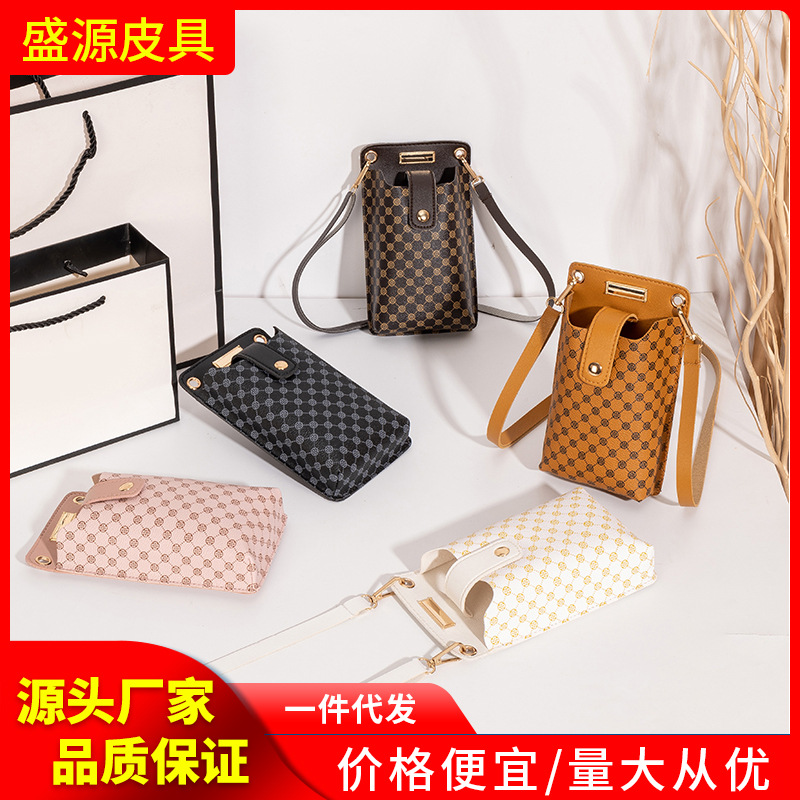 竖款手机包2022韩版小包批发包包女小包新款印花斜挎包竖款零钱包