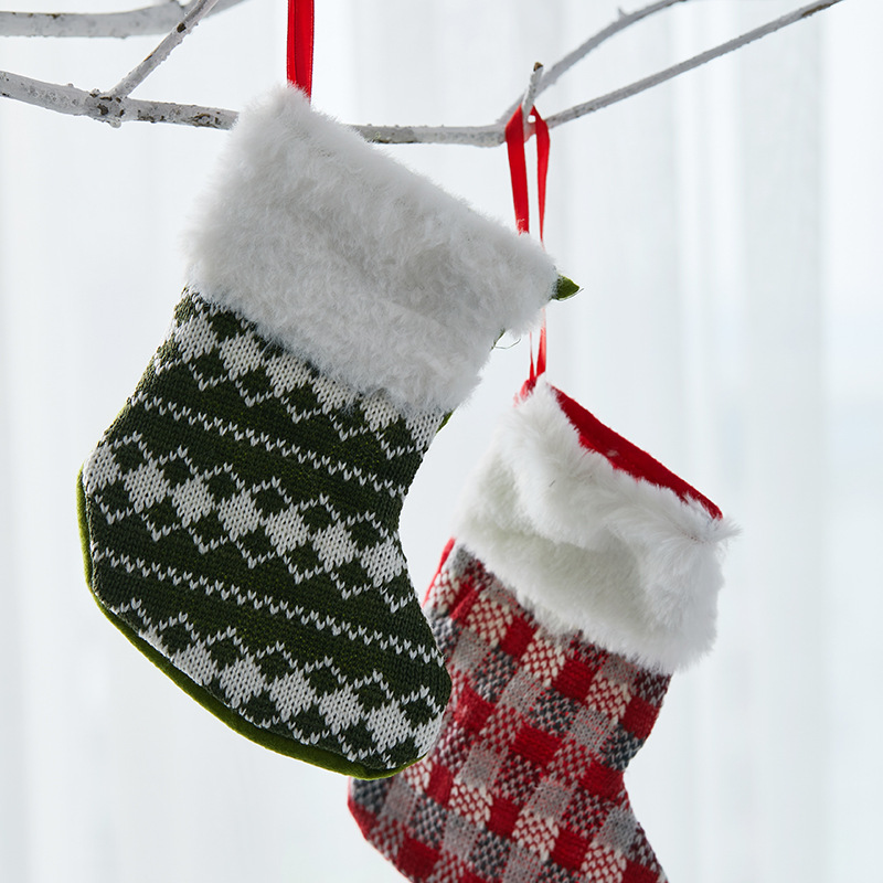 Buscando madera Decoración navideña Calcetines pequeños Bolsa de dulces Bolsa de accesorios Regalos de Navidad Decoraciones navideñas