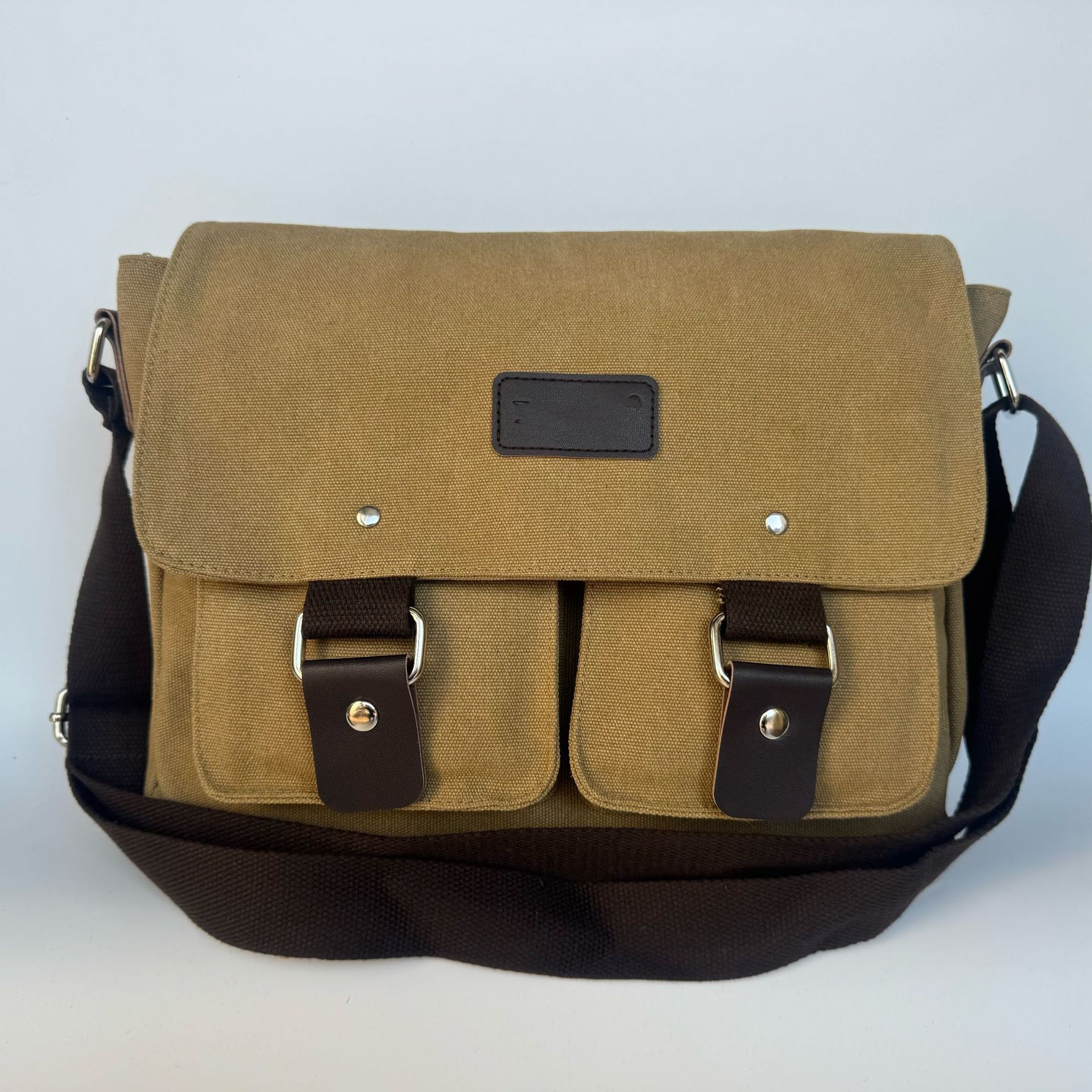 Khaki, small size with pocket