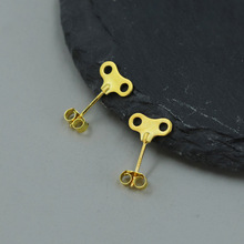 物色原创 发条人 纯银S925发条钥匙造型搞怪趣味中性个性耳钉耳环