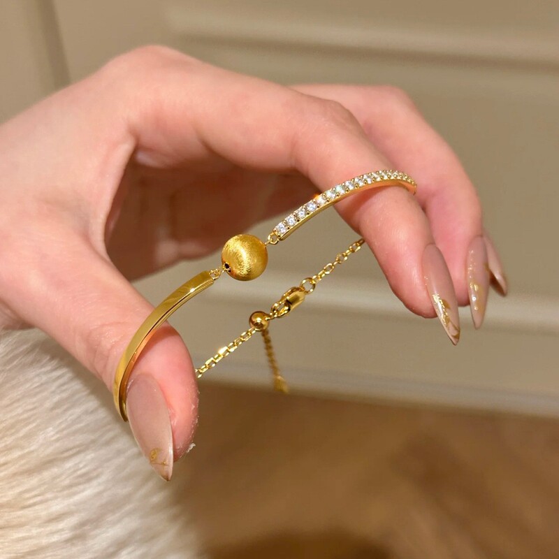 Vintage Brushed Cat-Eye Small Gold Ball Sparkling Diamond Bracelet for Women, Exquisite and High-End Retro Style, Layered Wear, New Jewelry Vintage Brushed Cat-Eye Small Gold Ball Sparkling Diamond Bracelet for Women, Exquisite and High-End Retro Style, Layered Wear, New Jewelry