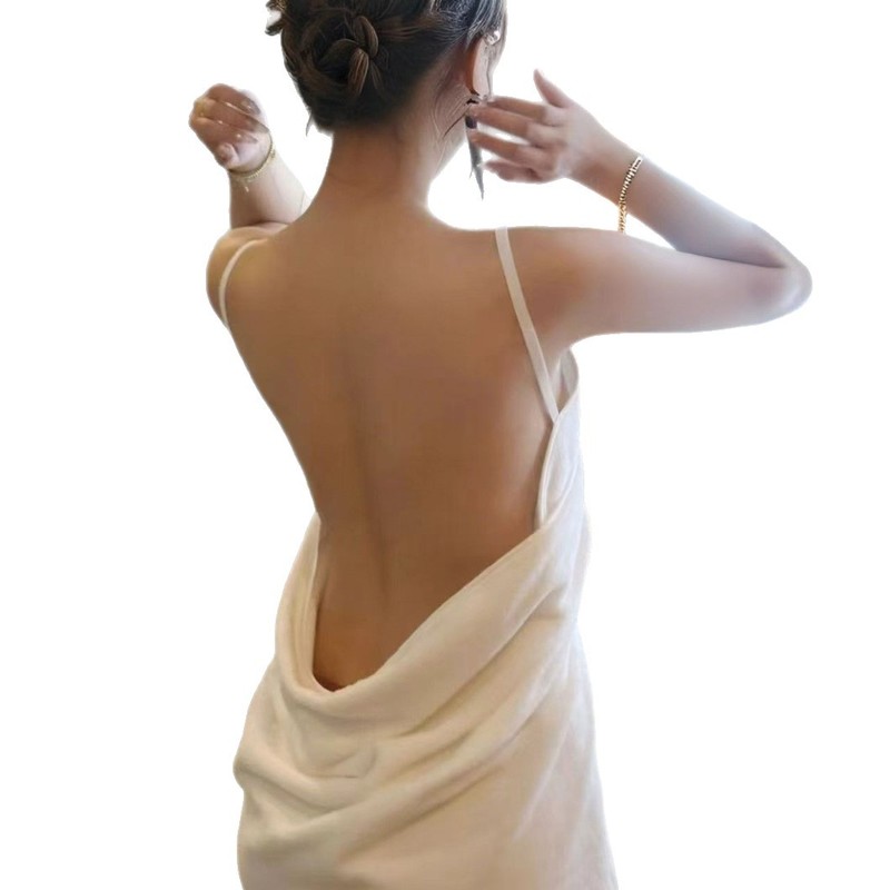 新しいスタイルのバススカート、女の子向けのバックレスのセクシーなバスローブ、調節可能なコーラルベルベットのバススカート、屋外でも着用可能|undefined
