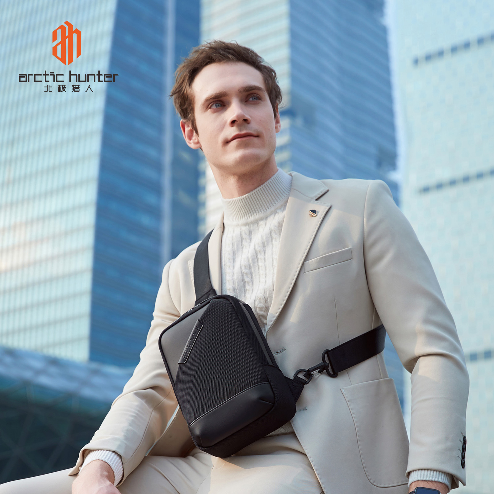 New men's crossbody bag, fashionable hand-held shoulder bag, casual multi-functional water-resistant chest bag