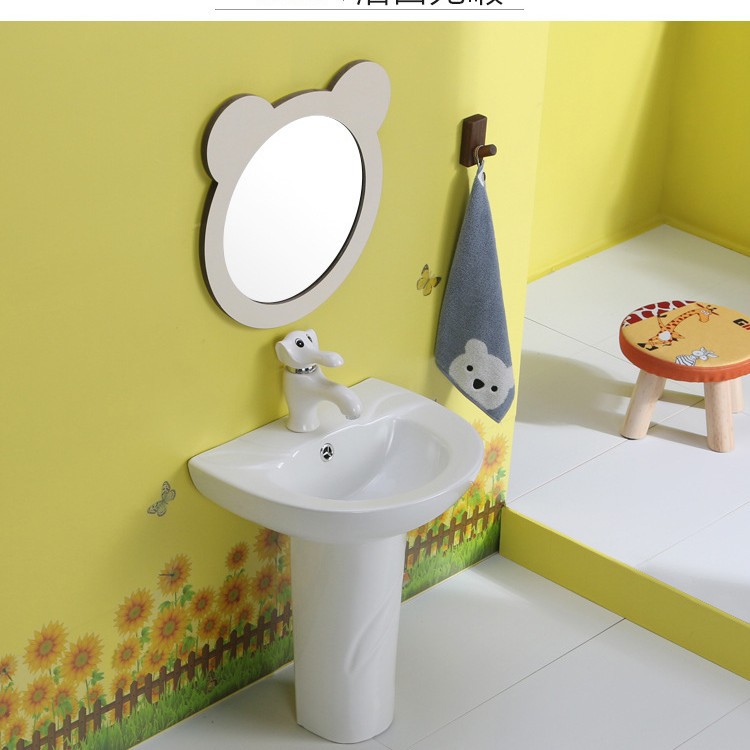 Suministro directo de fábrica kindergarten niños colorido taburete de cerámica en cuclillas pan dibujos animados educación preescolar en cuclillas pit urinario proyecto