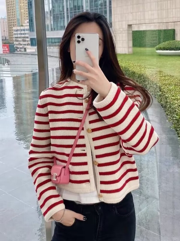 别致感小香风红白条纹针织开衫外套春秋新款慵懒风毛衣上衣女|undefined