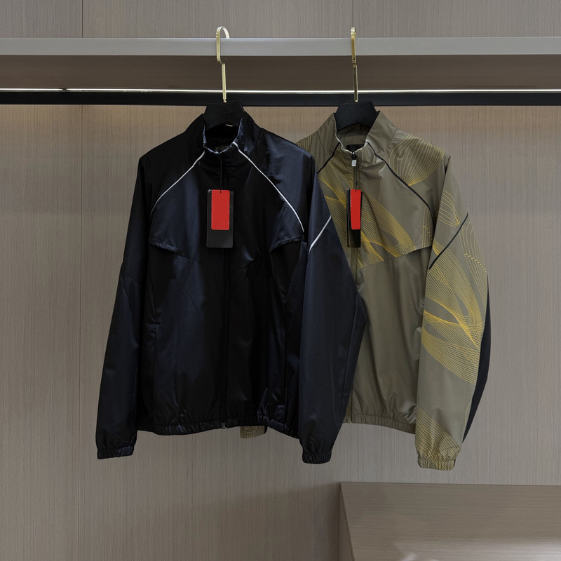 0818x6~Outdoor sports lightweight loose-fitting versatile letter-print windproof breathable men's stand-up collar jacket 0818x6~Outdoor sports lightweight loose-fitting versatile letter-print windproof breathable men's stand-up collar jacket
