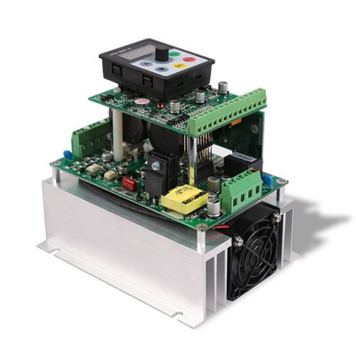 变频器0.4-1.5-2.2-3-4-5.5-7.5kw单相220v转三相380v电机调速器|ru