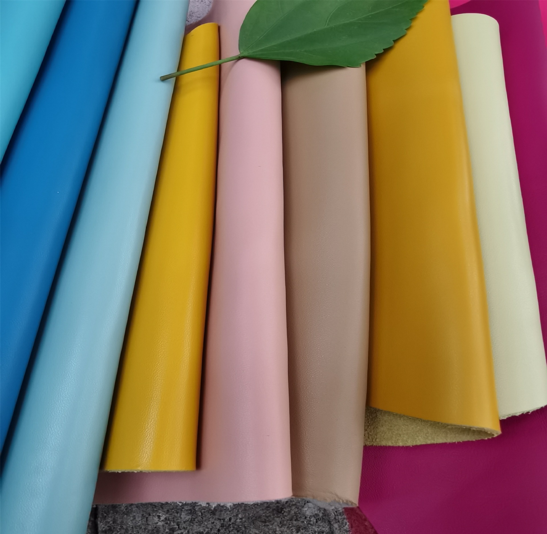 现货供应箱包手袋用头层软纳帕牛皮男女鞋用皮料