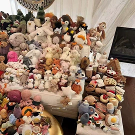 毛绒玩具;家居棉鞋;毛绒公仔椅