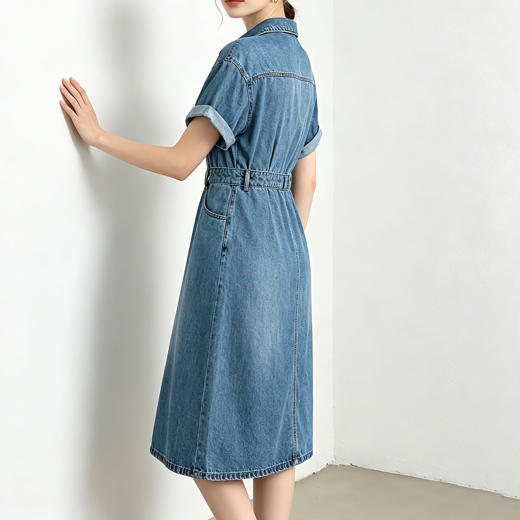 Đầm maxi nữ thắt eo chất liệu denim phối tơ acetate mềm mại, không bí bách — xanh lam chi tiết 4