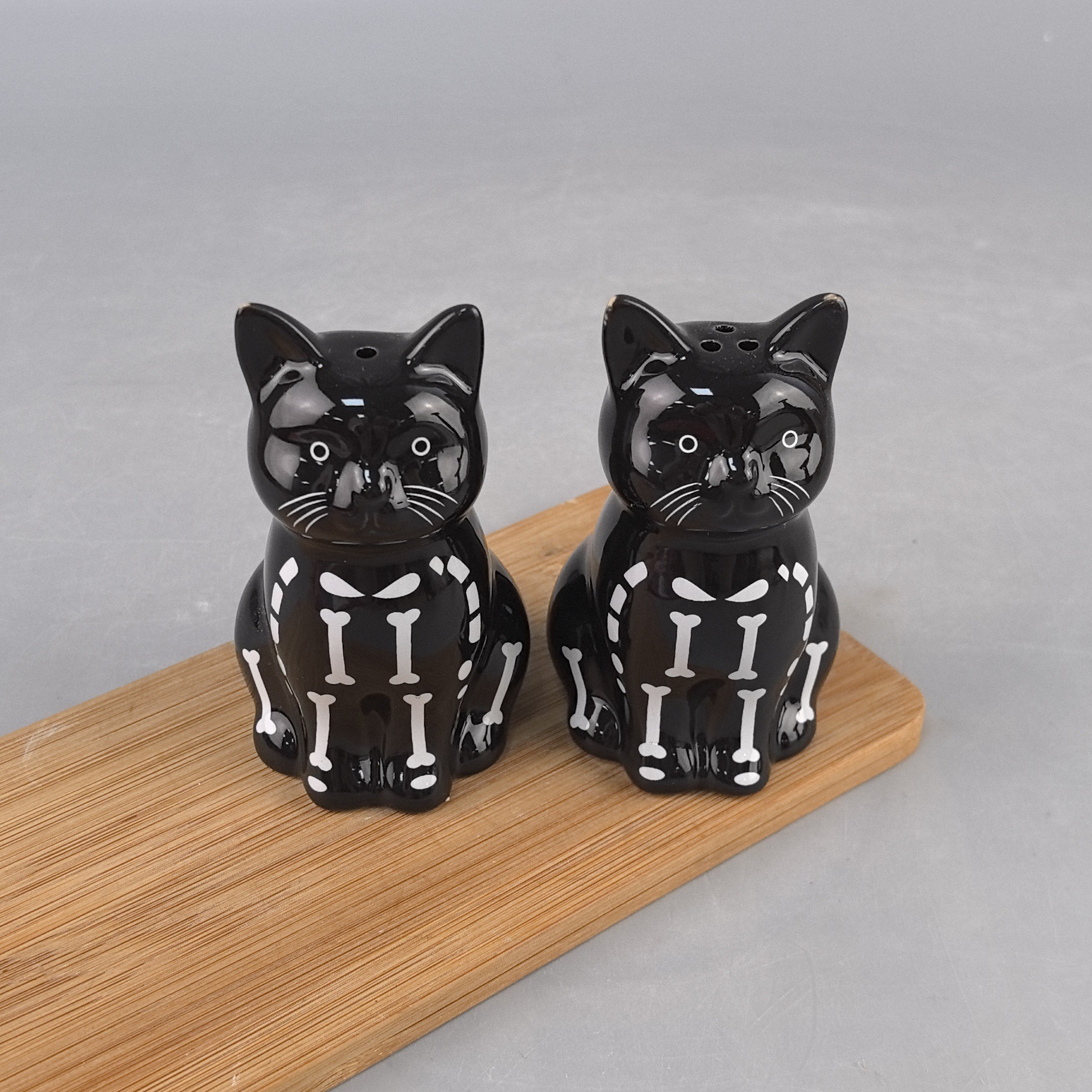 Salero de pimienta de cerámica para gatos